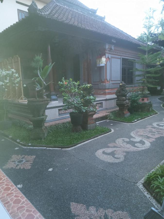 Dewi Antara Casa de hóspedes *