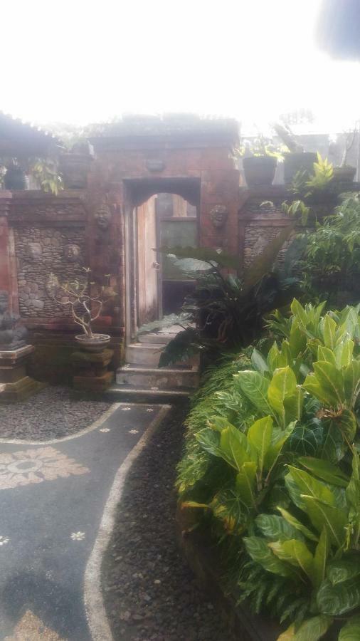 Dewi Antara Casa de hóspedes *